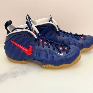 Nike Kids Navy and Red Sneakers AIR FOAMPOSITE PRO 'USA Size US 8 EUR41